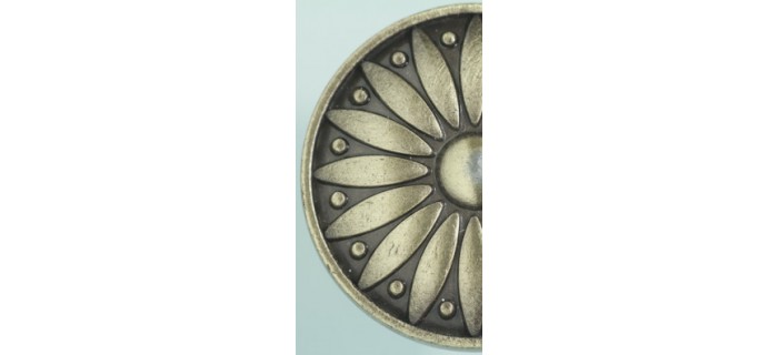 Bouton bronze patiné chrysanthème